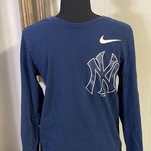 Nike Navy Blue Long Sleeve Tee. NY Yankees.